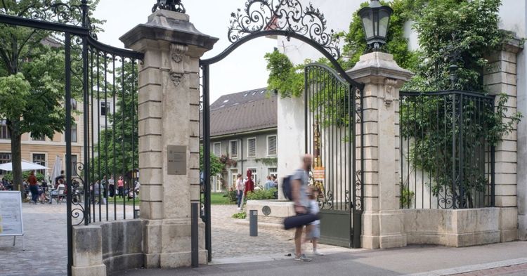 Eingang zum Campus der Musik-Akademie Basel