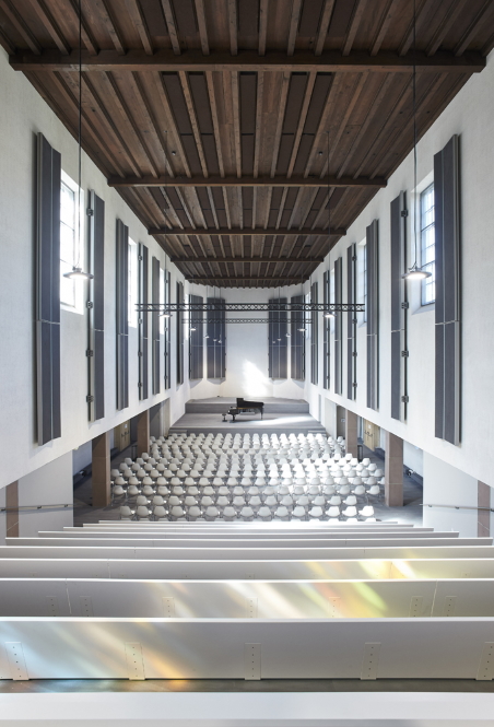 Musik- und Kulturzentrum Don Bosco - Paul Sacher Saal, Ansicht von der Orgelempore